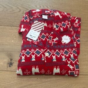 North Pole lama men’s pajamas L NWT